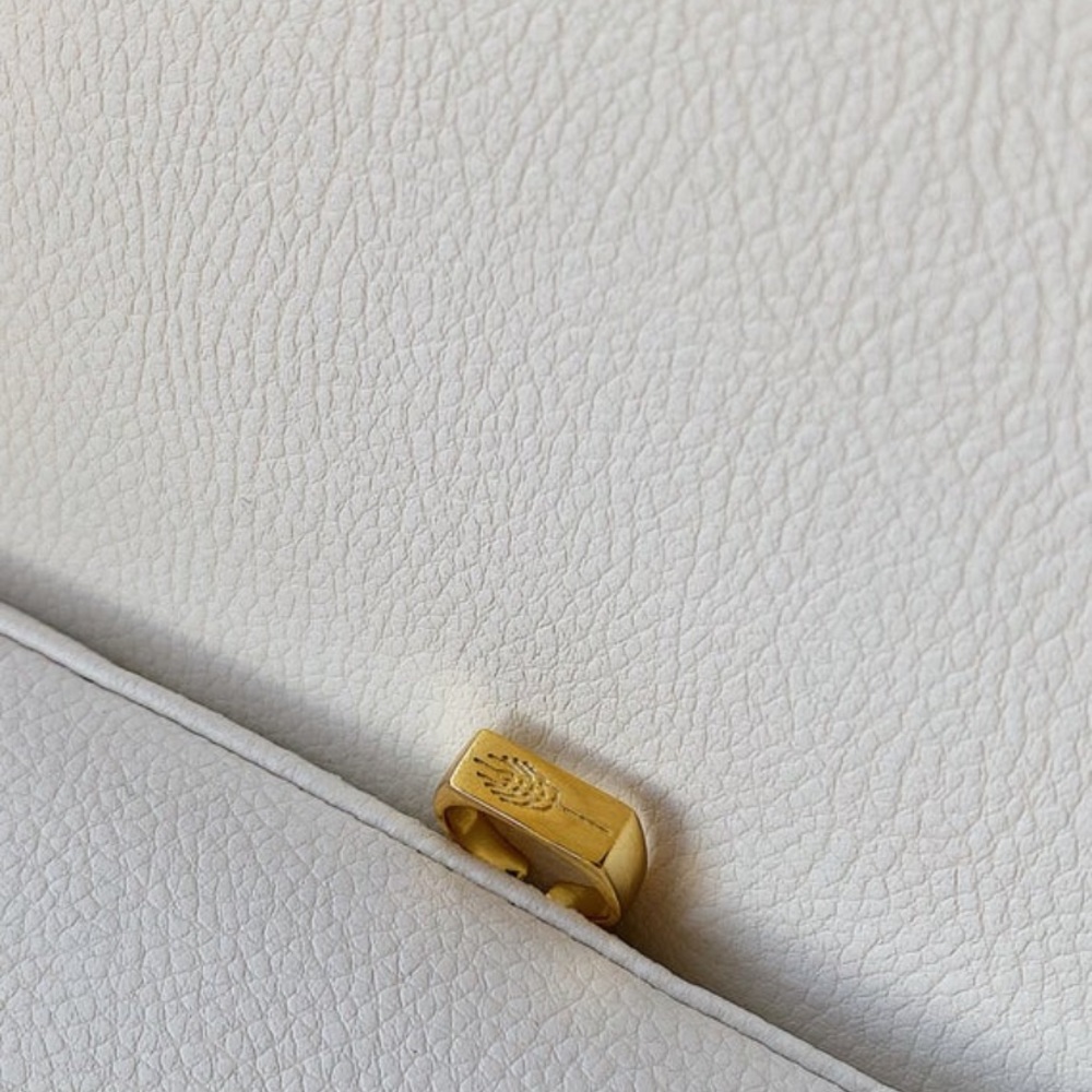 14k Gold Rectangular Signet Ring - Picture 7 of 8